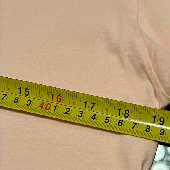 KAWS x Uniqlo Companion Tee Pink Shirt US Size Large Elephant - Picture 7 of 9